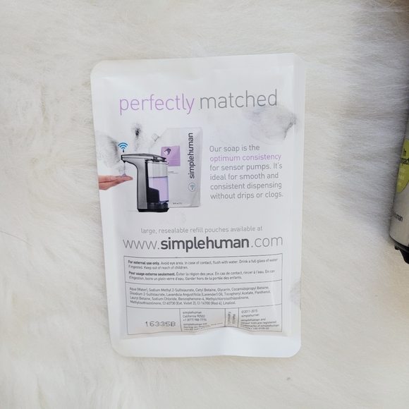 simplehuman 8 oz. Touch-Free Sensor Liquid Soap Pump Dispenser with Soap Sample - Picture 5 of 10